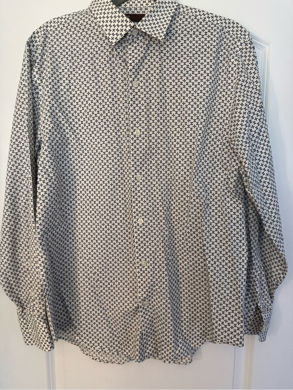 Perry Ellis White Button-Up Shirt with Black Geometric Pattern
